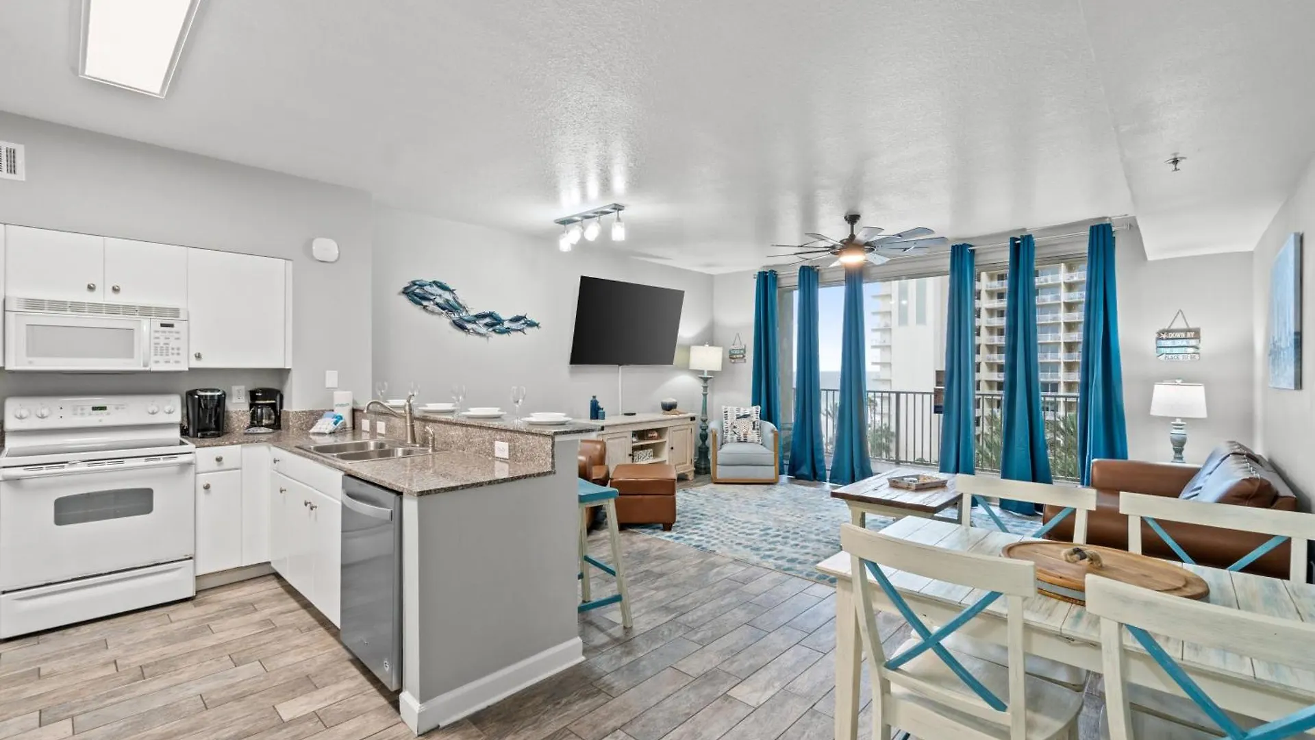 Shores Of Panama #624 By Book That Condo Panama City Beach Holiday home