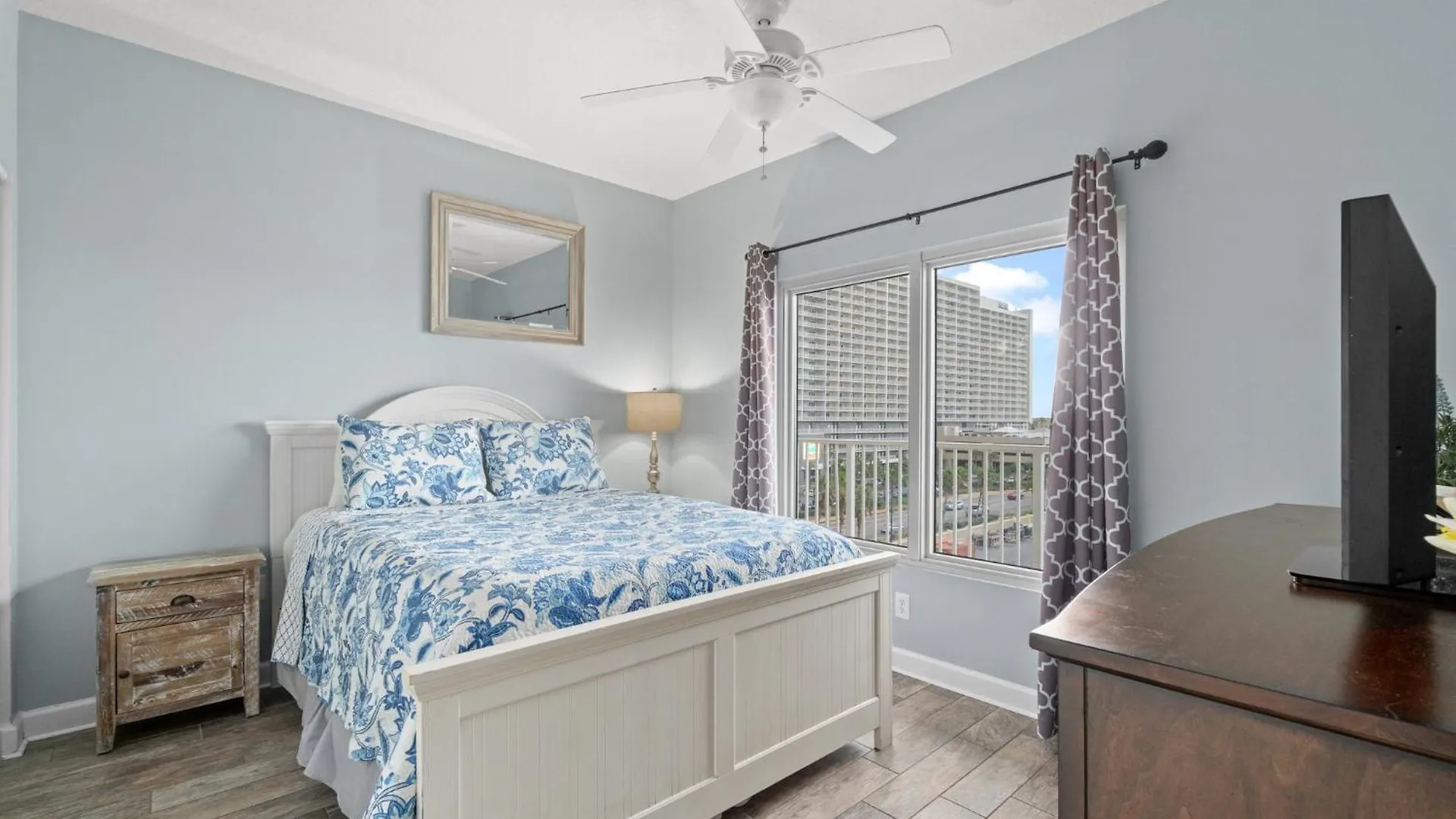 Shores Of Panama #624 By Book That Condo Panama City Beach